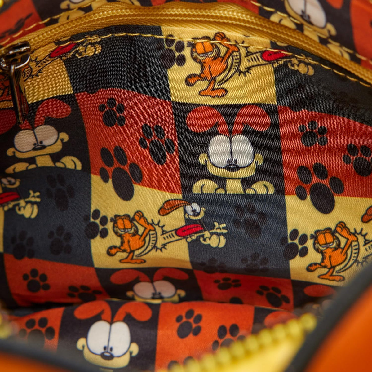 Loungefly Nickelodeon Garfield Odie Plush Cosplay Crossbody Bag-zoom-4