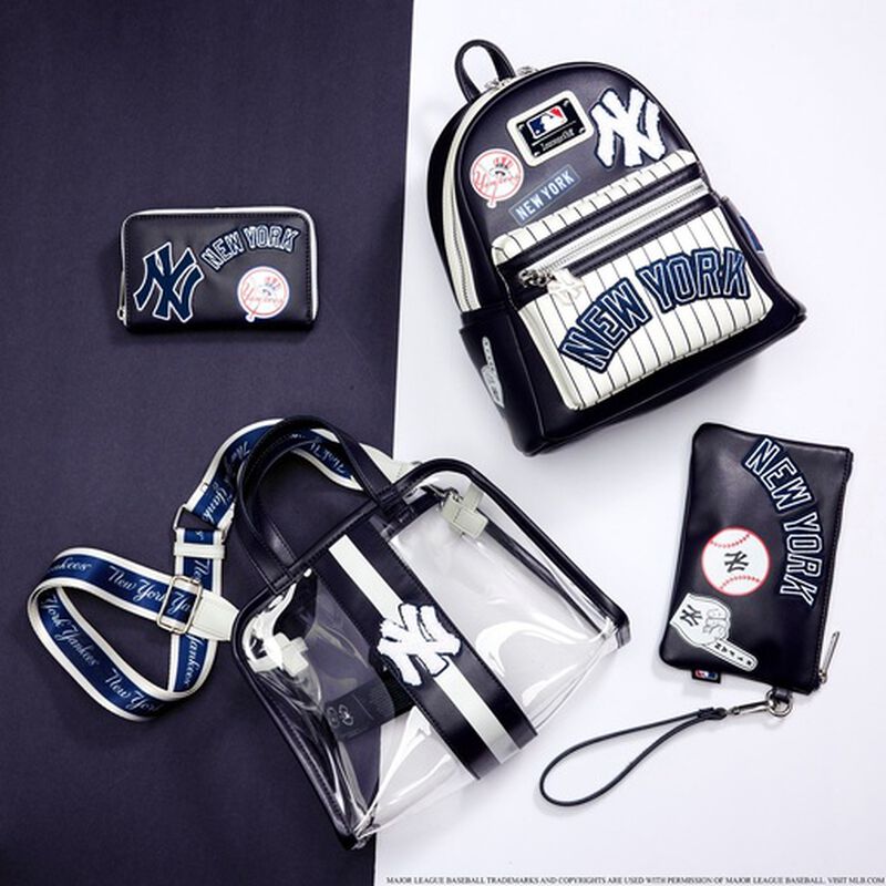 Loungefly MLB NY Yankees Clear Tote Crossbody Stadium Bag with Pouch-3