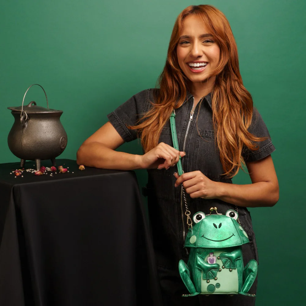 Vendula London The Witches Pantry Clipper Frog Bag-zoom-3