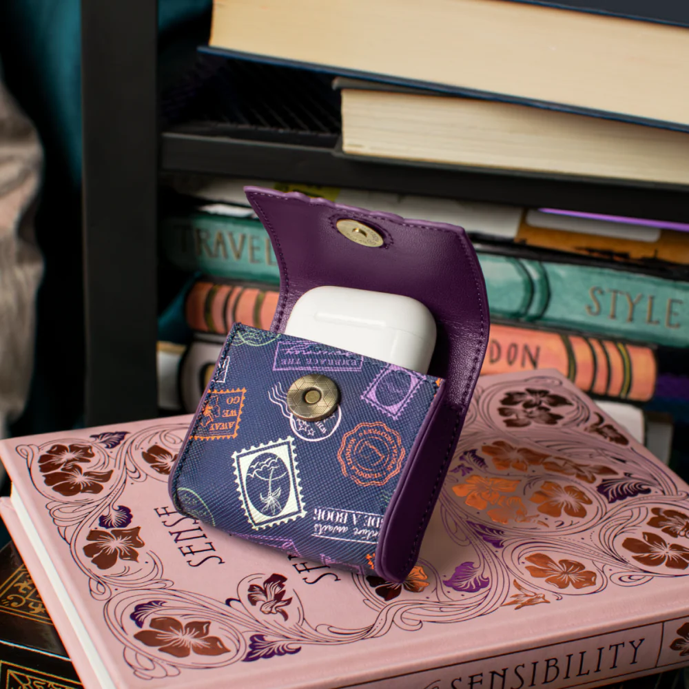 Vendula London Travelling Library Bookshop Air Pods Case-6