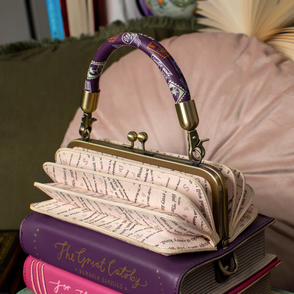 Vendula London Travelling Library Bookshop Turn The Page Bag-17