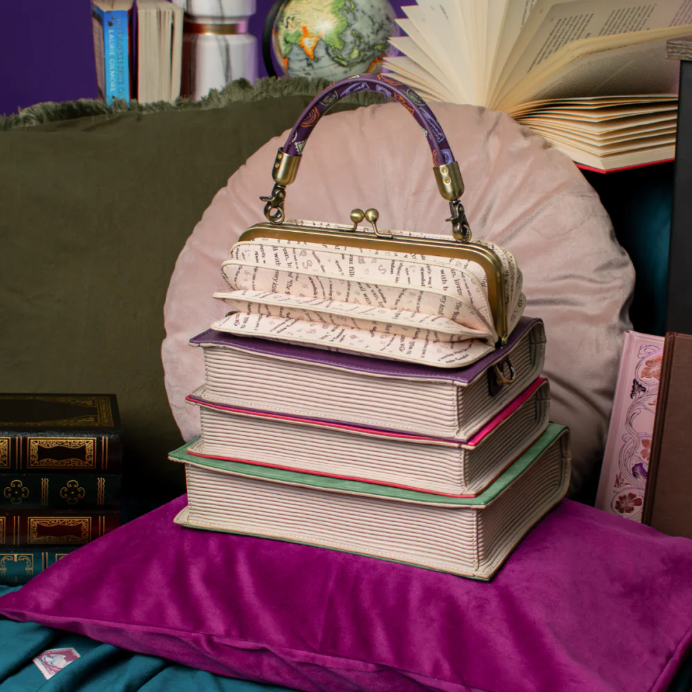 Vendula London Travelling Library Bookshop Turn The Page Bag-16