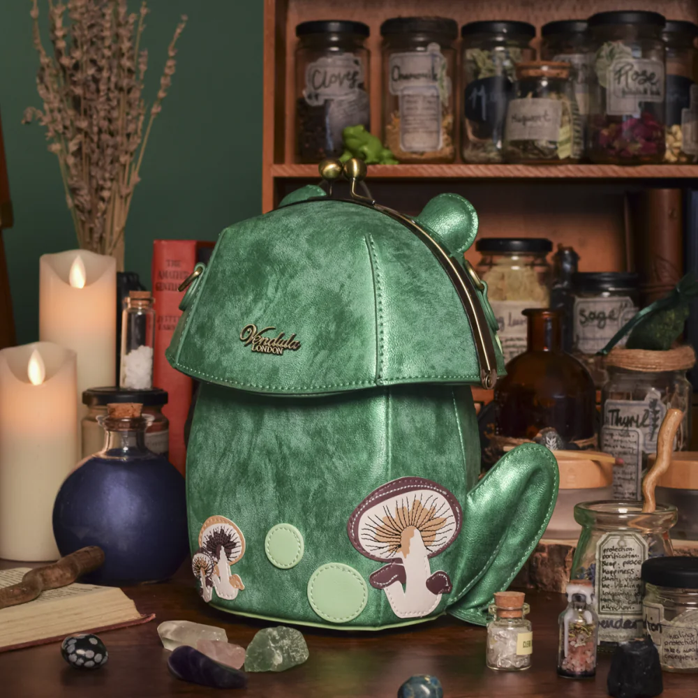 Vendula London The Witches Pantry Clipper Frog Bag-zoom-6