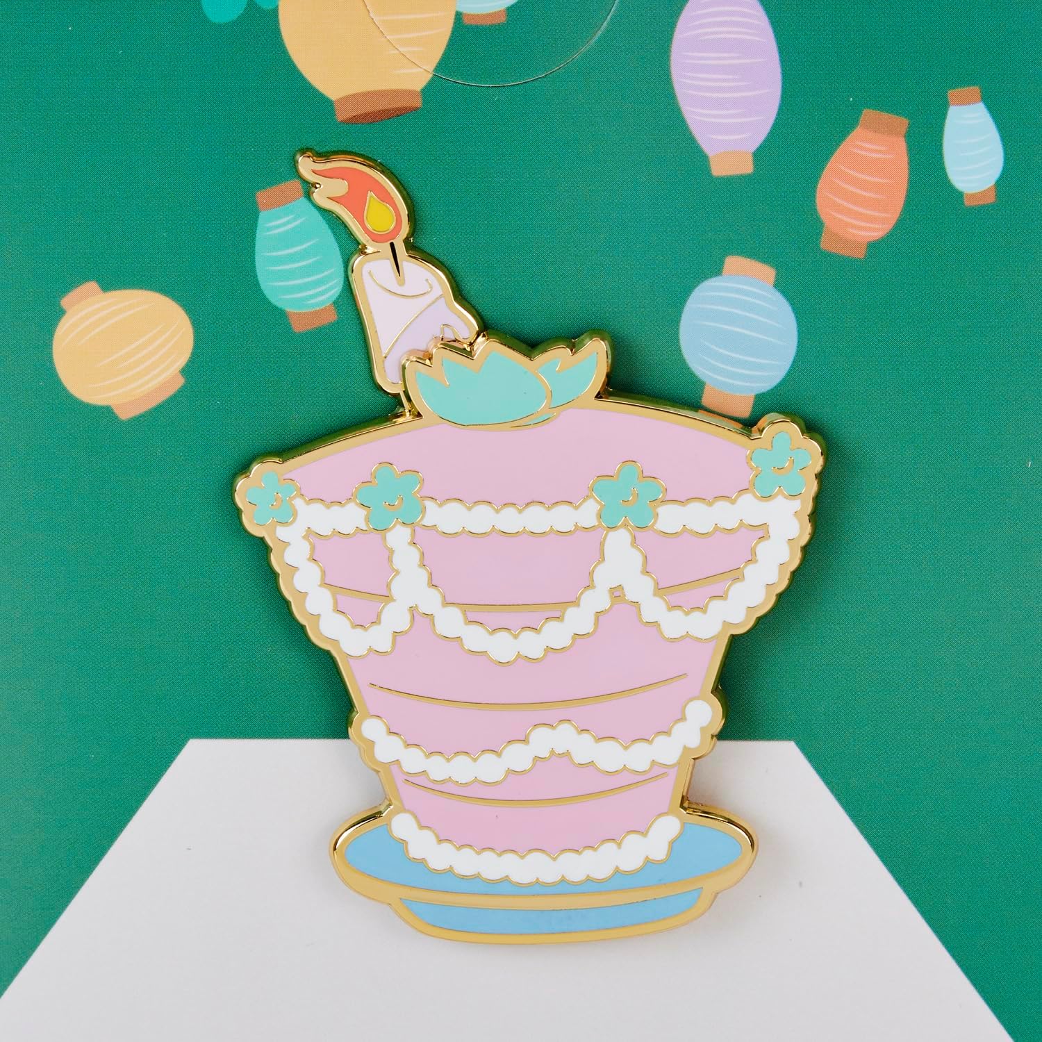 Loungefly Disney Alice in Wonderland Unbirthday Cake Sliding 3" Collector Box PIN-zoom-2