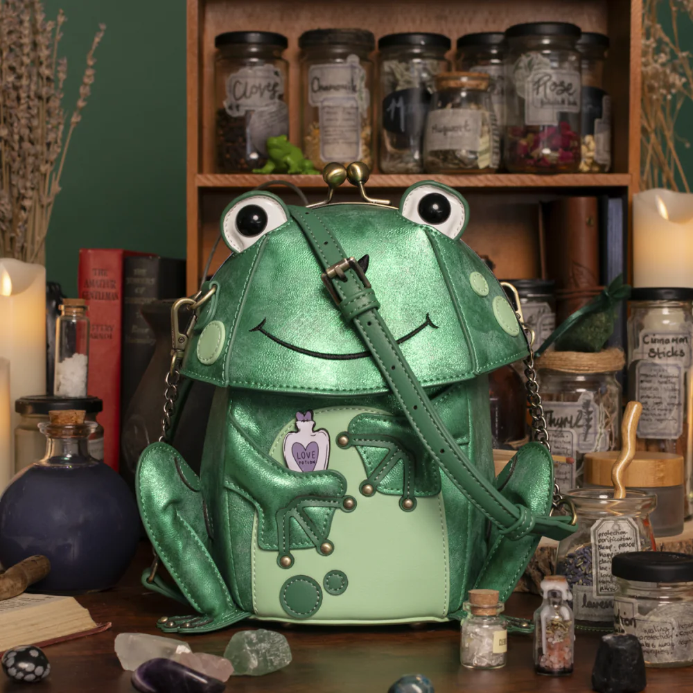 Vendula London The Witches Pantry Clipper Frog Bag-zoom-8