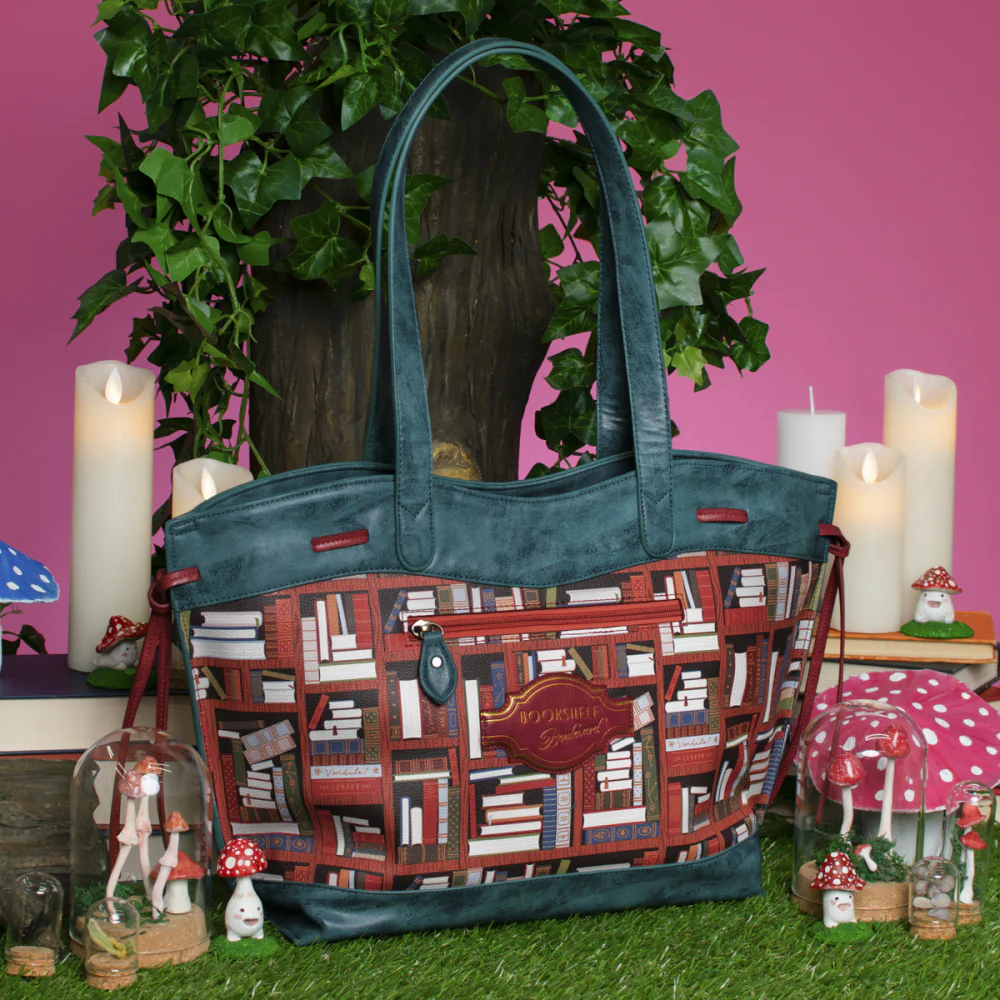 Vendula London Bookshelf Boulevard Stella Tote-7