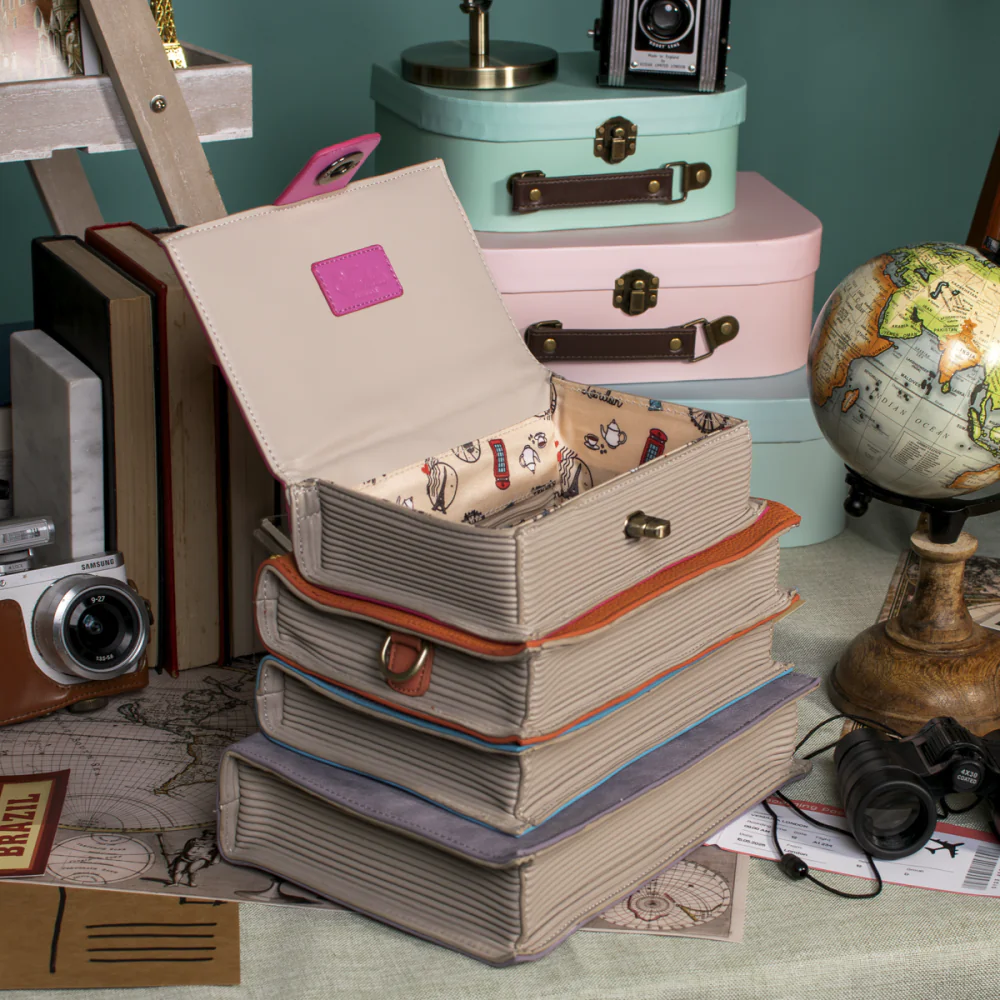 Vendula Voyage Travel Book Stack Bag-zoom-16