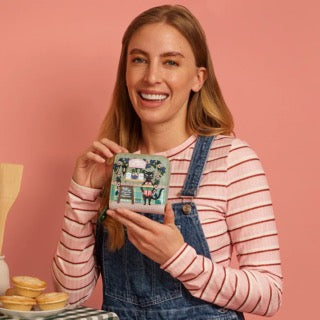 Vendula London Pie Shop Square Wallet-10